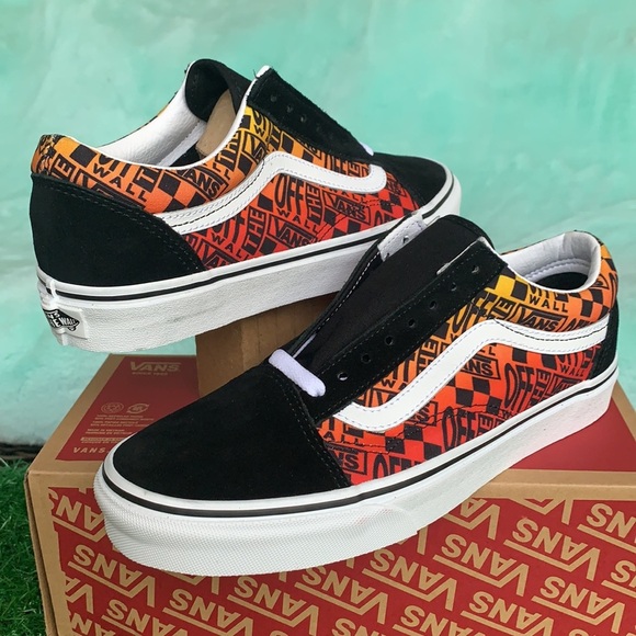 VANS OLD SKOOL LOGO FLAME Black/True White WMNS - Picture 5 of 16